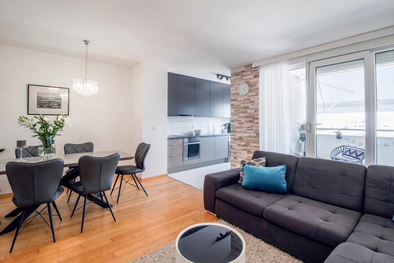 Apartment Montesa Zadar With Free Parking And Balcony 外观 照片
