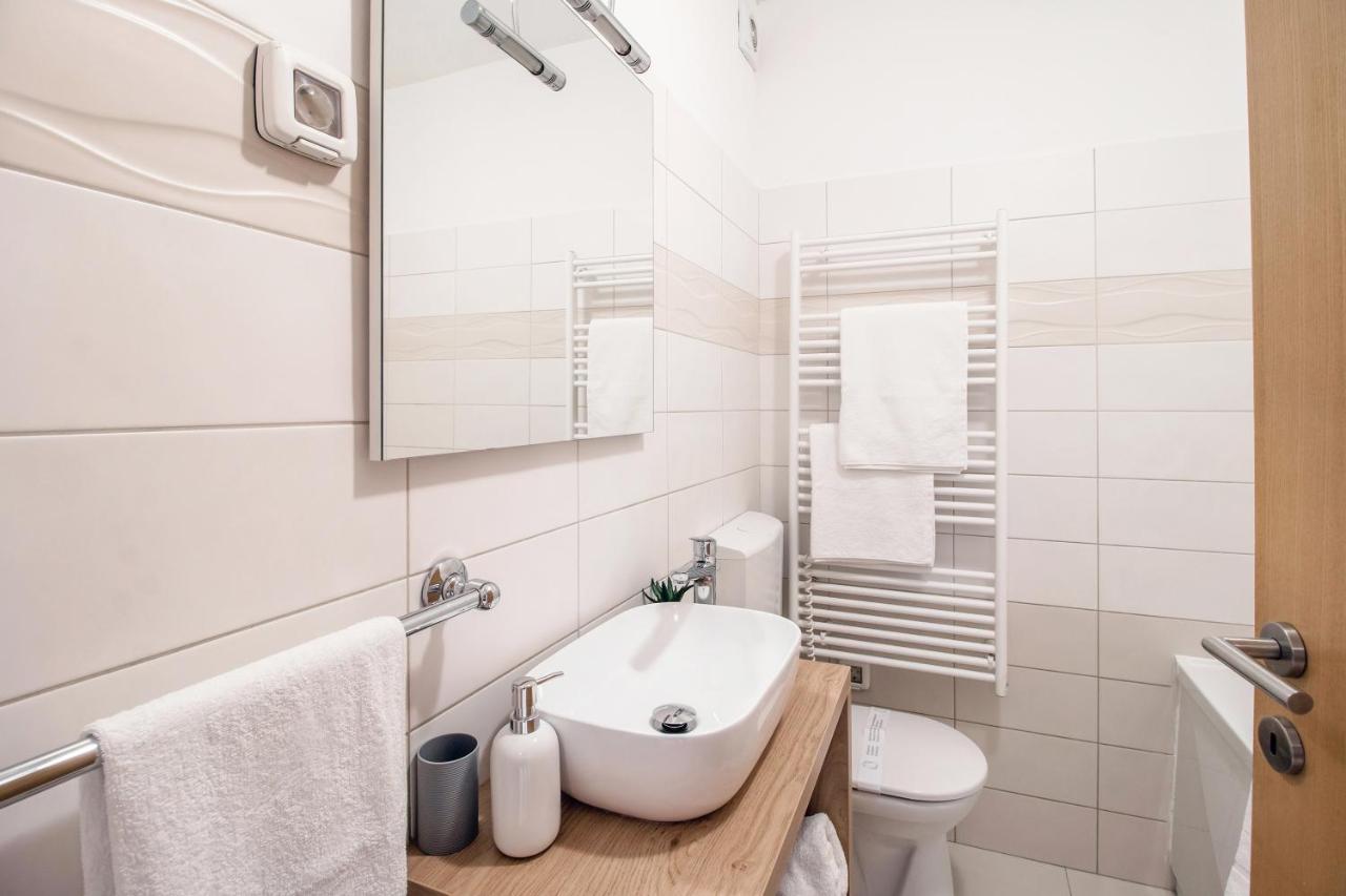 Apartment Montesa Zadar With Free Parking And Balcony 外观 照片