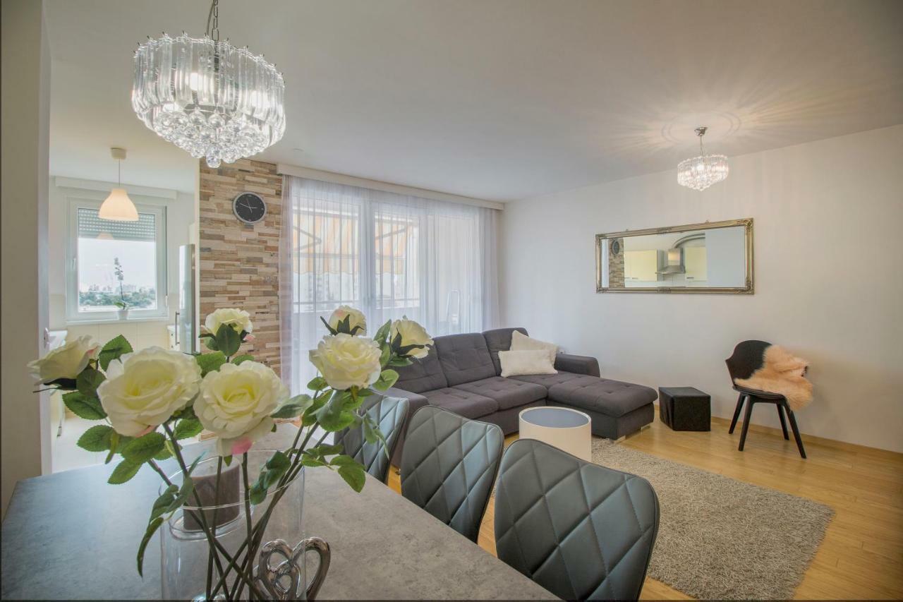 Apartment Montesa Zadar With Free Parking And Balcony 外观 照片