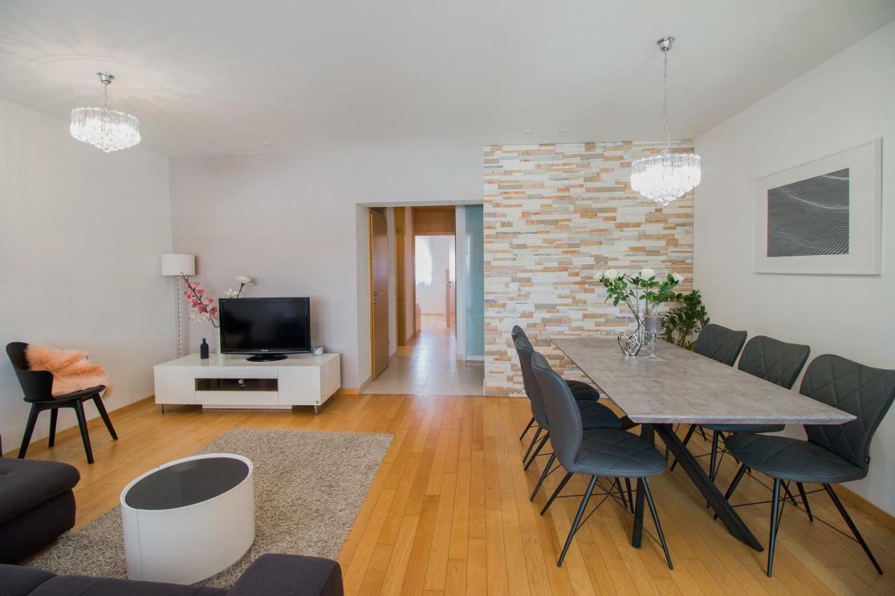 Apartment Montesa Zadar With Free Parking And Balcony 外观 照片